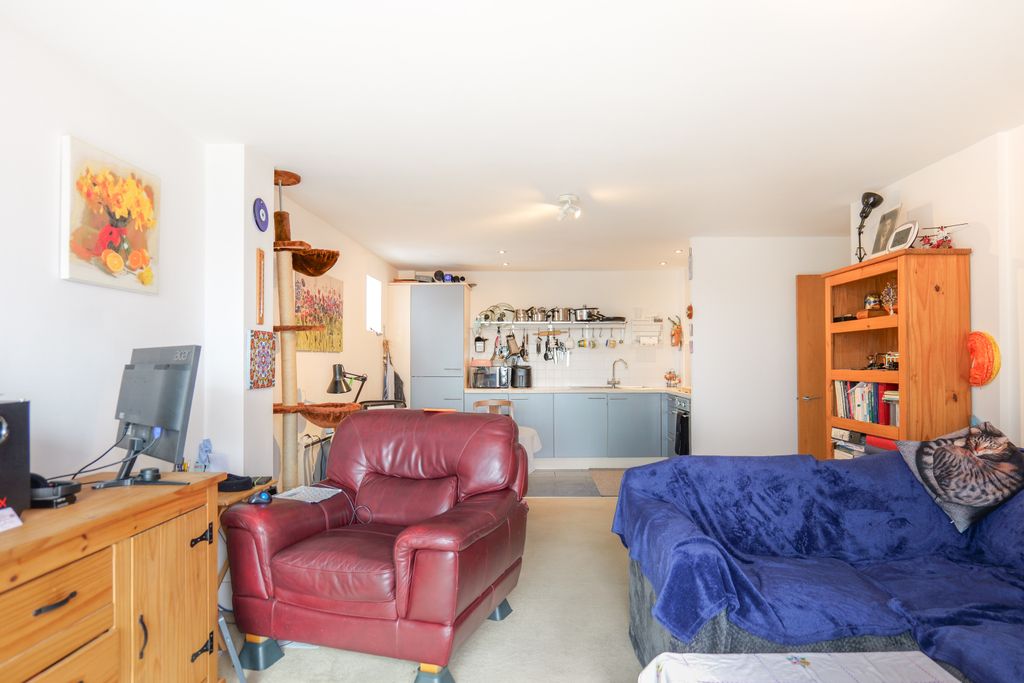 Property photo 3 of 29
