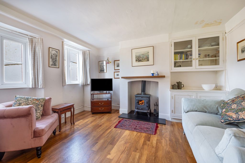 Property photo 3 of 19