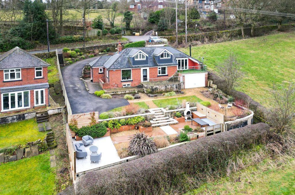 Property photo 2 of 36