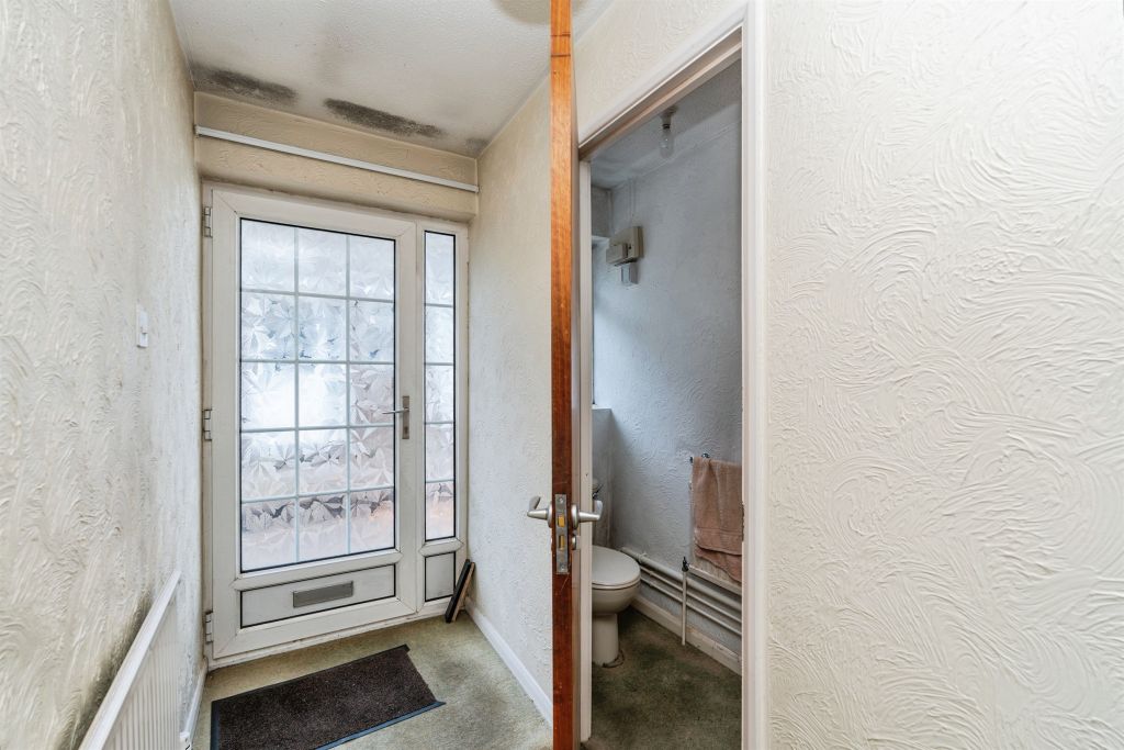 Property photo 2 of 21