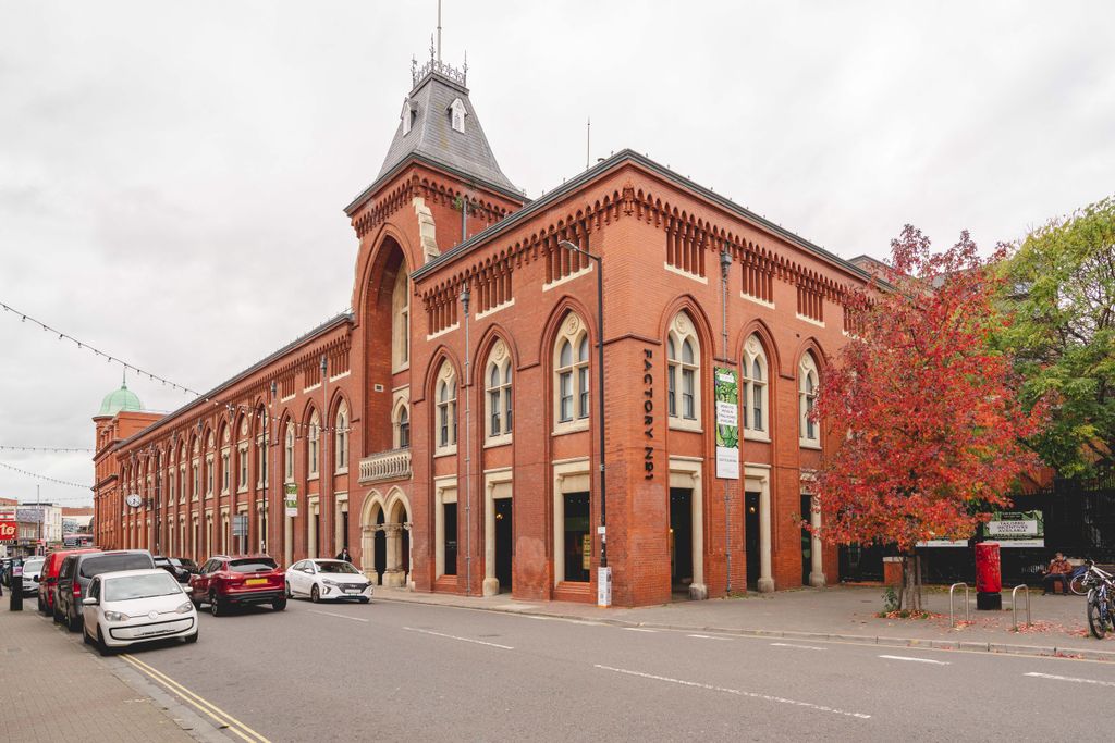 Property photo 1 of 15 14