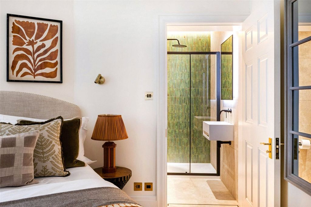 Property photo 3 of 15 Picture No. 21