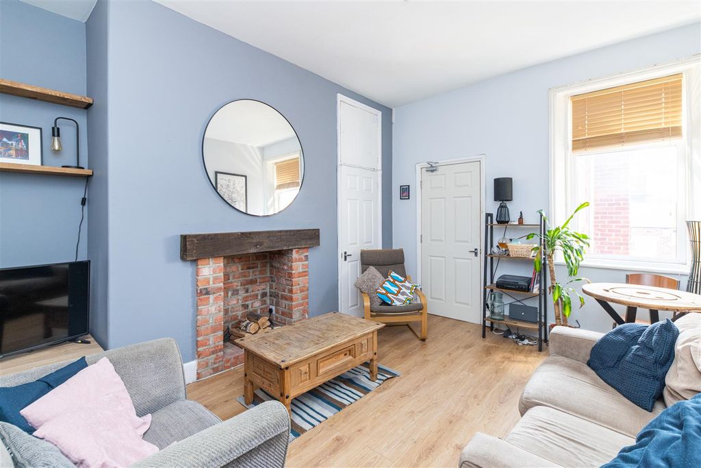 Property photo 2 of 18 Edit-0250.Jpg
