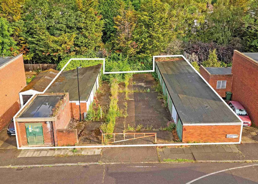 Property photo 1 of 5