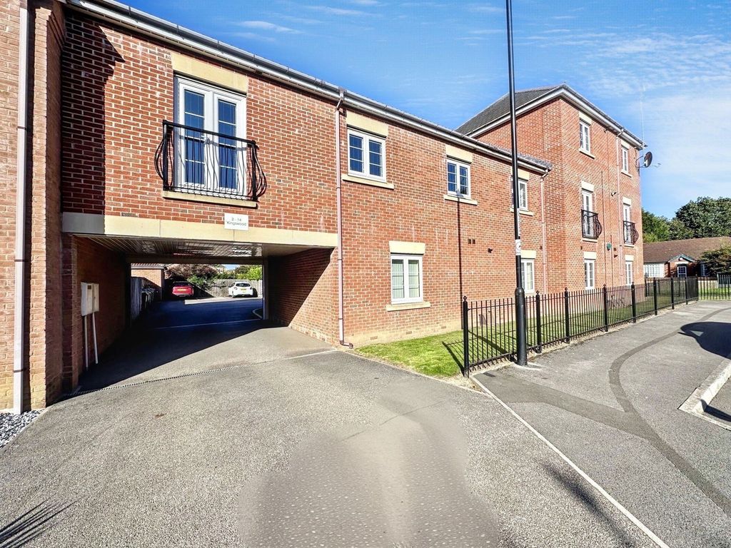 Property photo 1 of 14