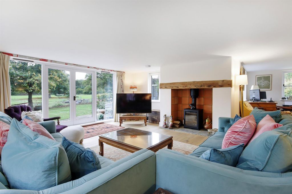 Property photo 2 of 27 61870_044.Jpg