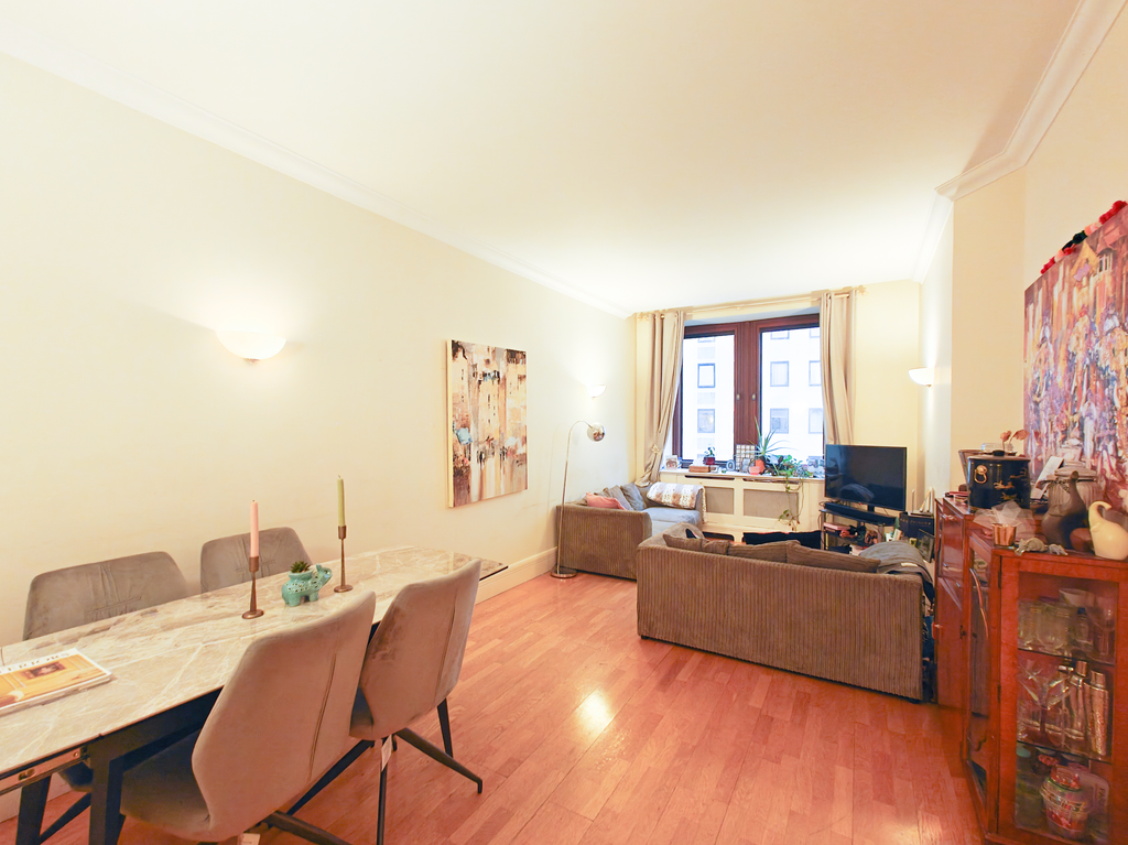 Property photo 2 of 23