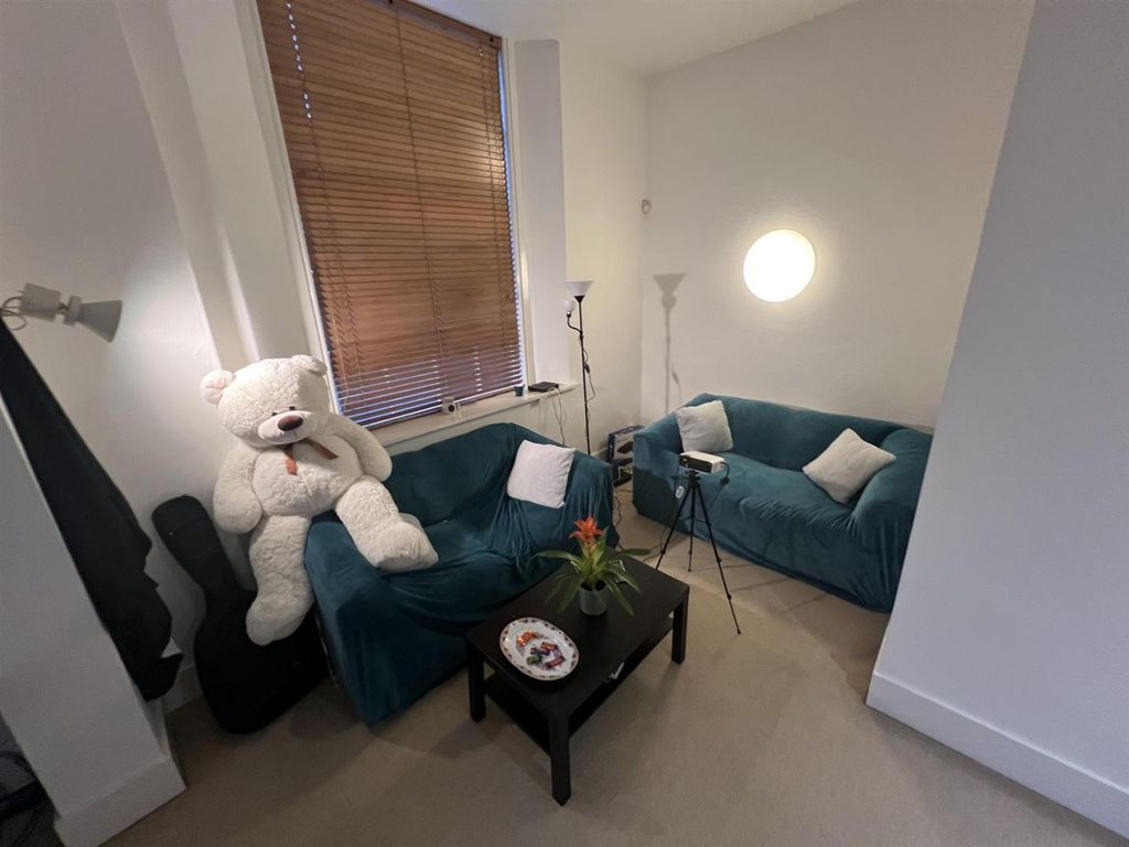 Property photo 1 of 7 Espoo3Qk0Eayk-A3Vjk_Mq.Jpg