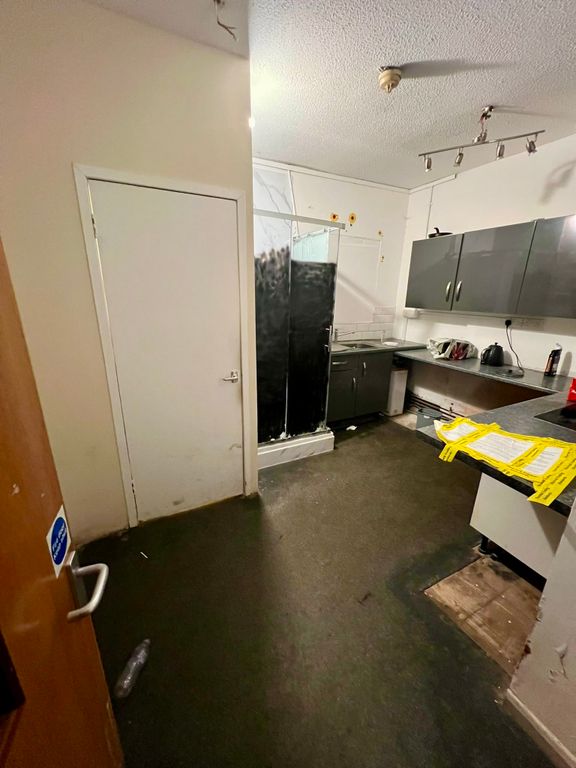 Property photo 1 of 3