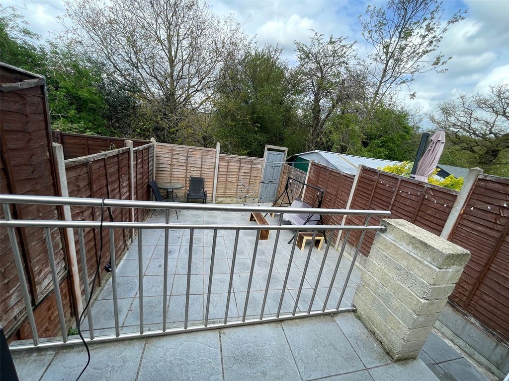 Property photo 3 of 12 Picture No. 06