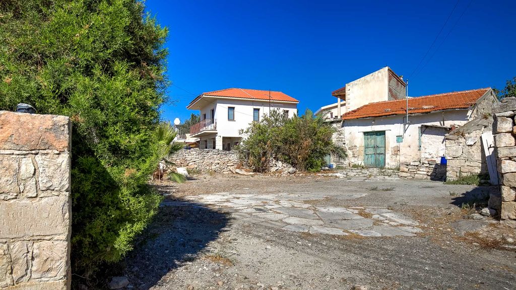 Property photo 1 of 16