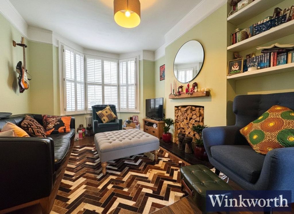 Property photo 2 of 12 Picture No. 11