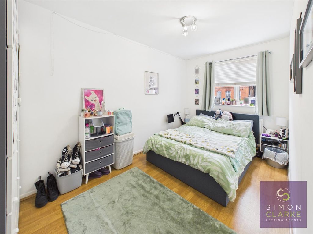 Property photo 2 of 6 Cam05425G0-Pr0127-Still008.Jpg