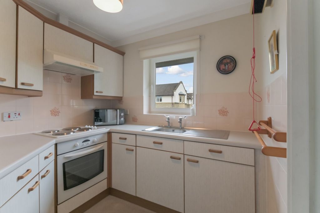 Property photo 3 of 21 Picture No. 07