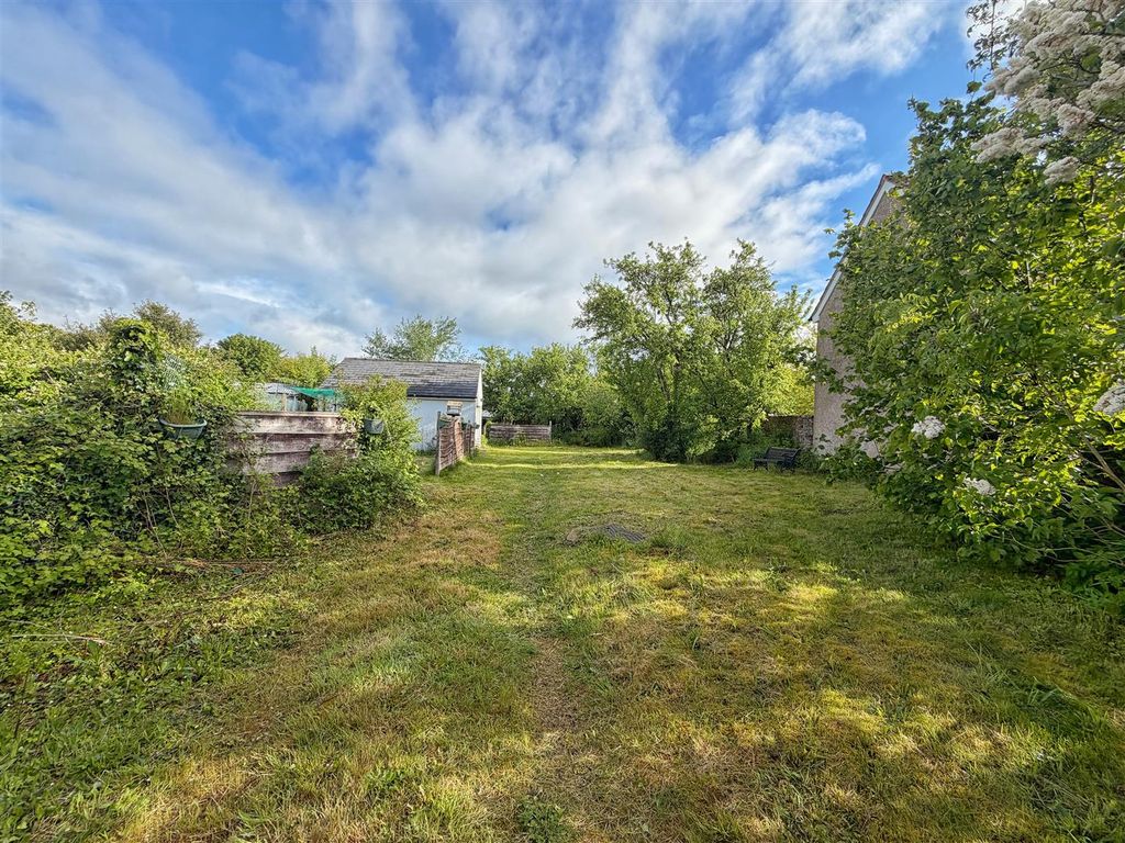 Property photo 3 of 10