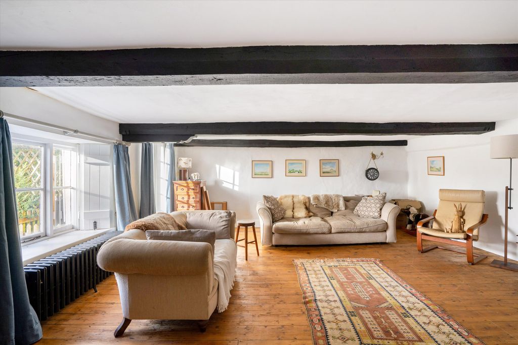 Property photo 2 of 20 Image