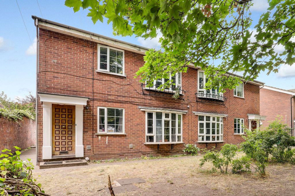 Property photo 1 of 10