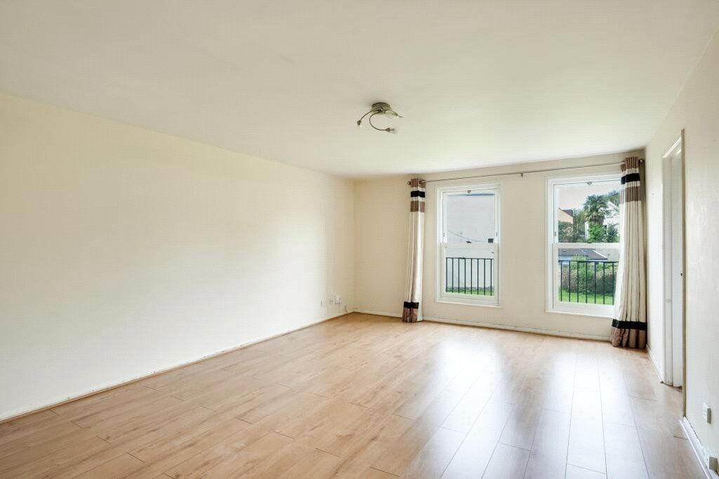 Property photo 3 of 19 Picture No. 07