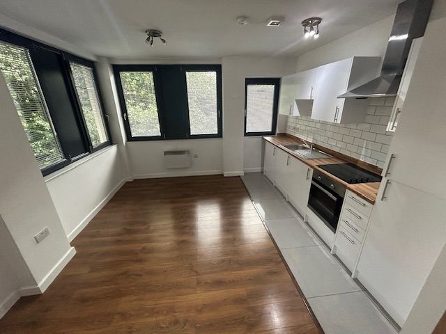 Property photo 1 of 3 Living Room