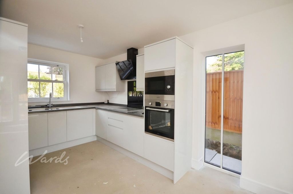 Property photo 2 of 11 Orchard Kitchen Use