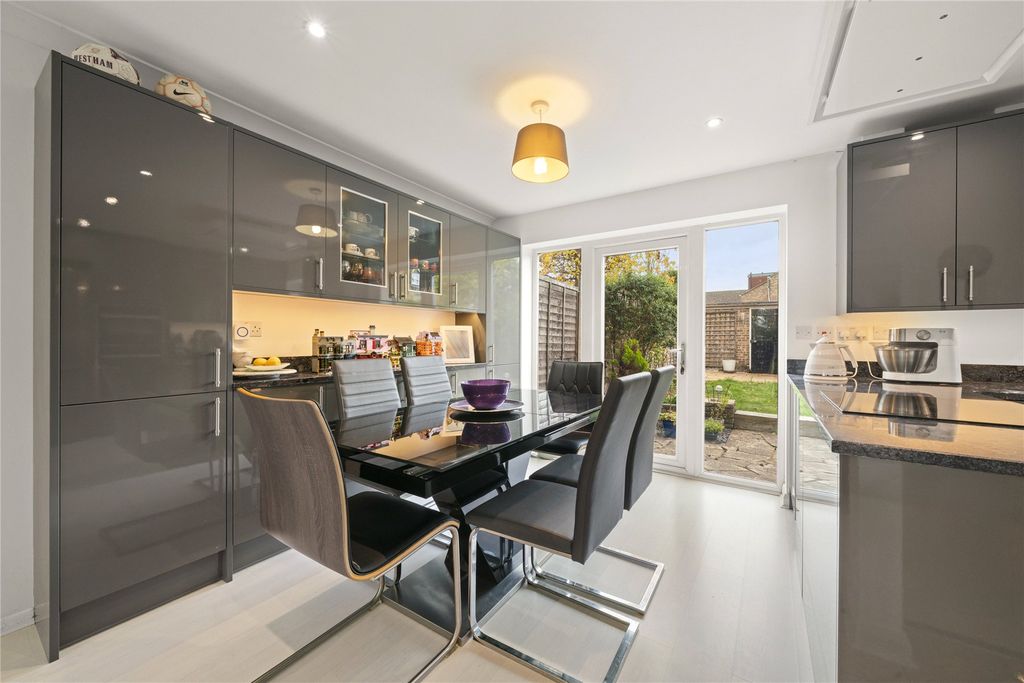 Property photo 3 of 10 Picture No. 07