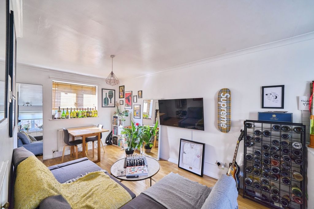 Property photo 3 of 15 Pbox-Img.Jpg