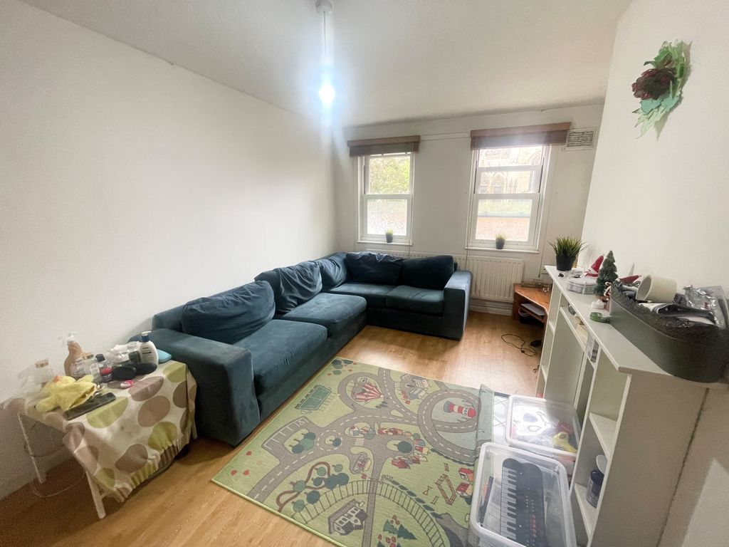 Property photo 3 of 6