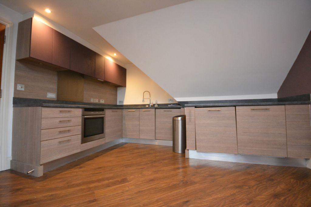 Property photo 2 of 7 Kitchen