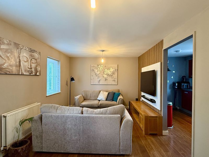Property photo 3 of 11 Living Room