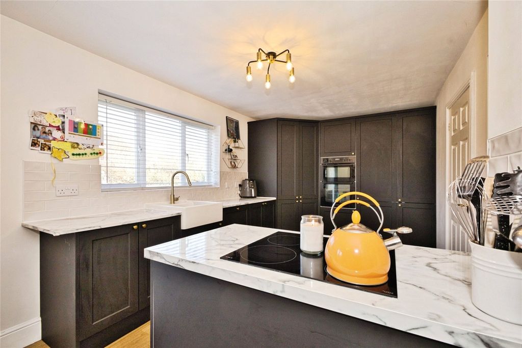 Property photo 3 of 19 Picture No. 14