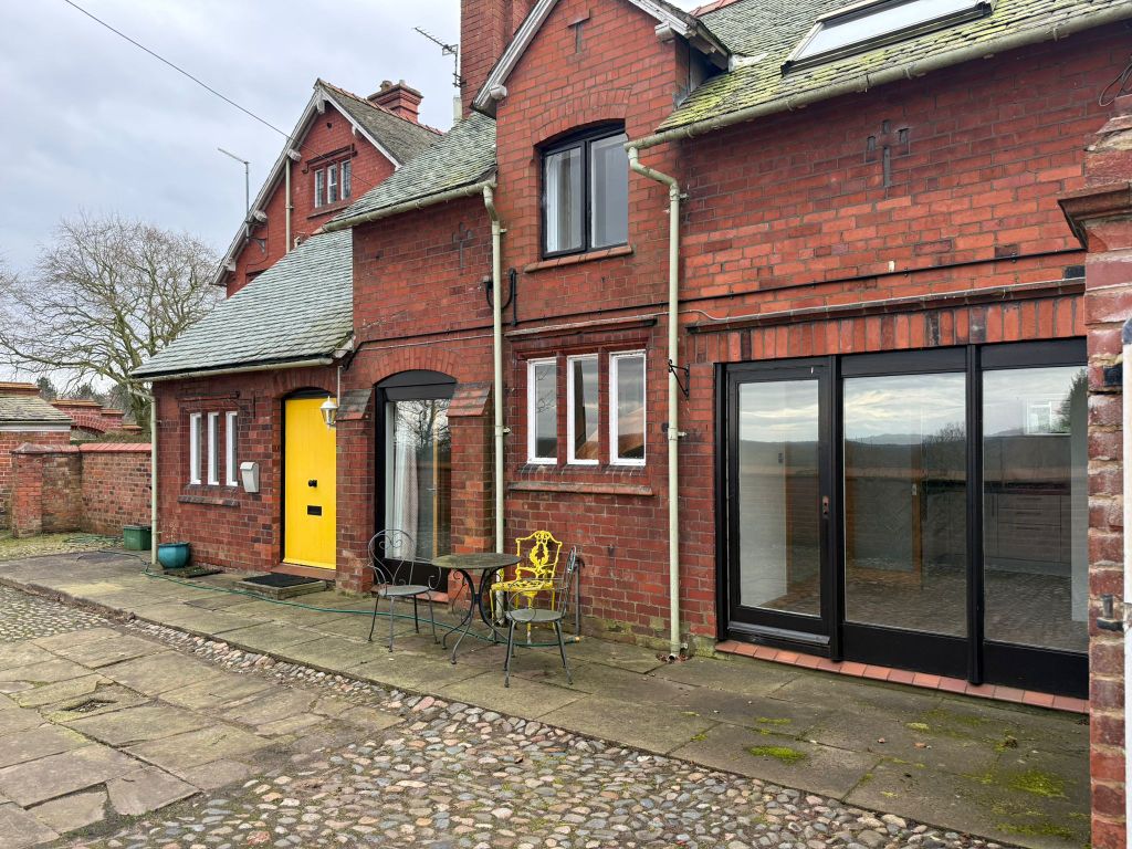 Property photo 1 of 17 2