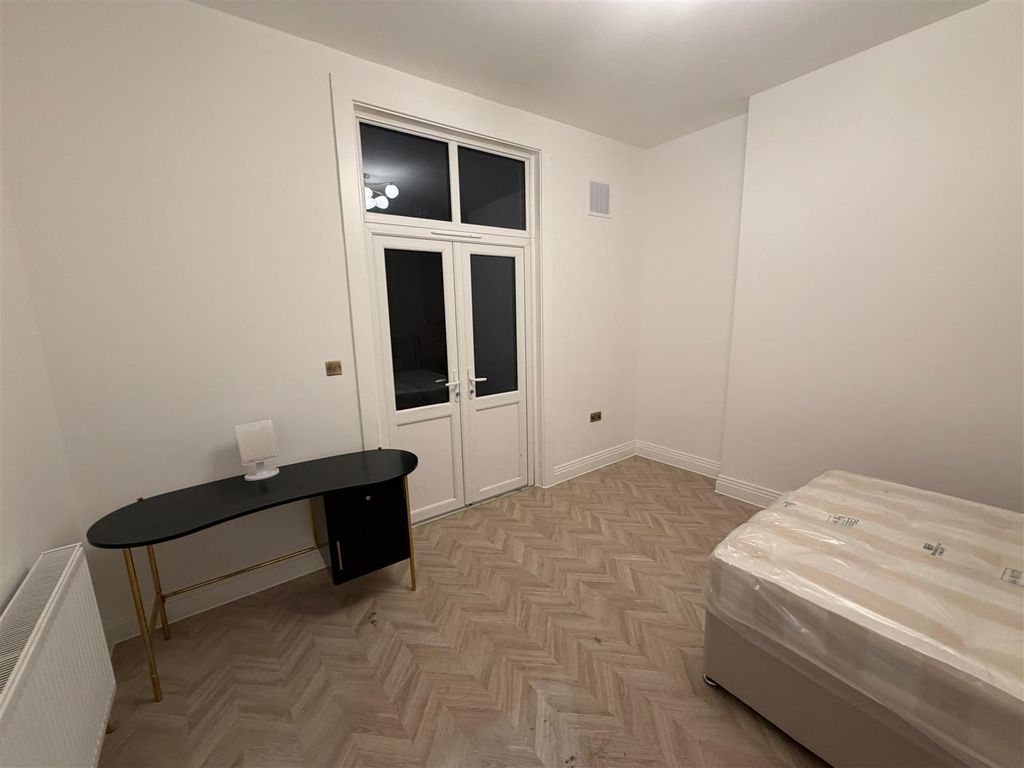 Property photo 3 of 7 Room View.Jpg