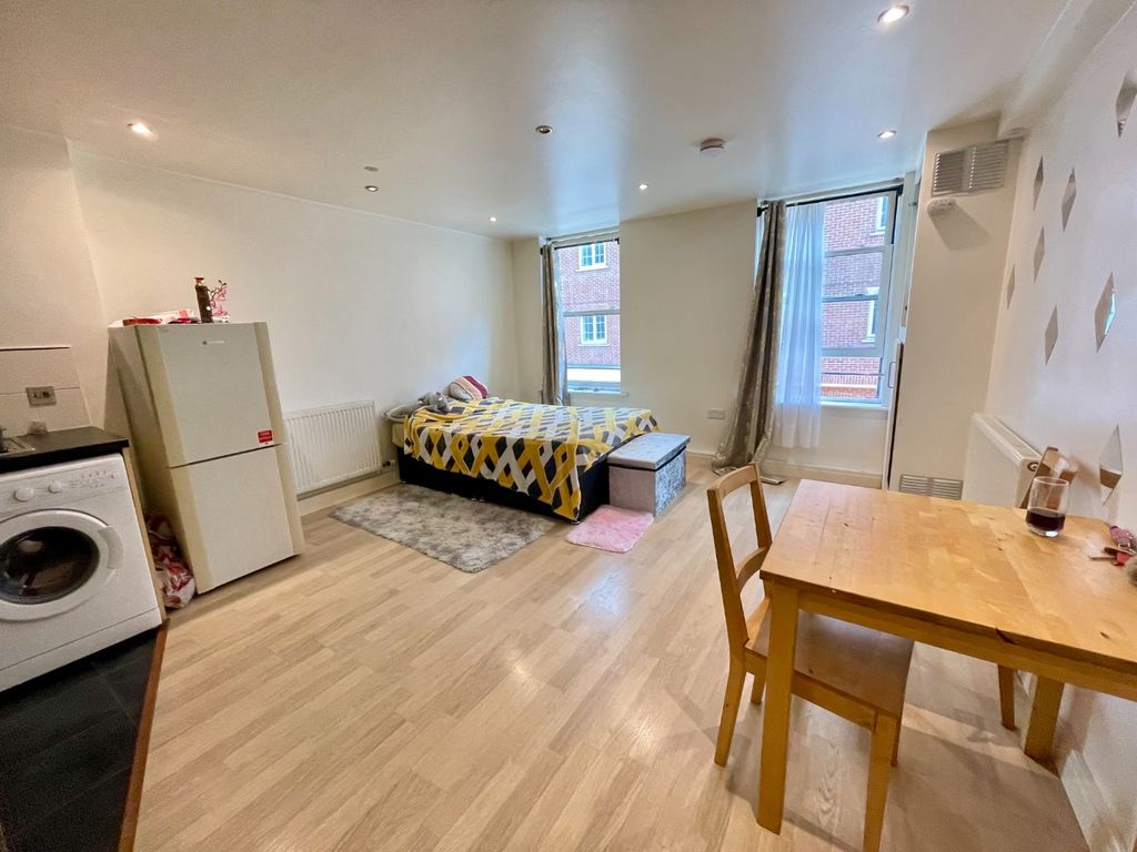 Property photo 2 of 6 4179751
