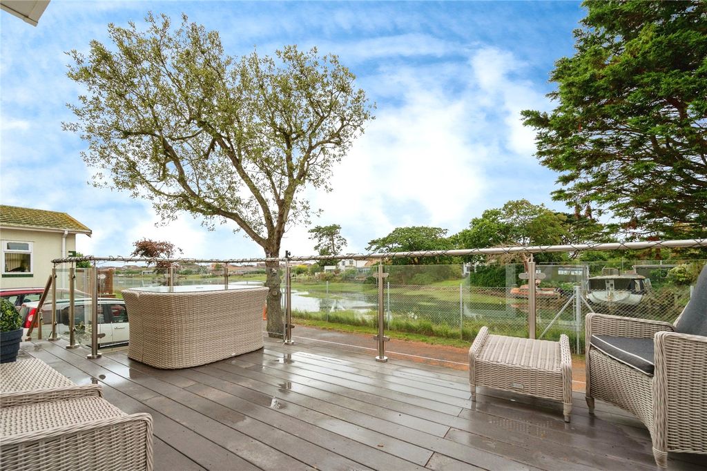 Property photo 1 of 16 Picture No. 18