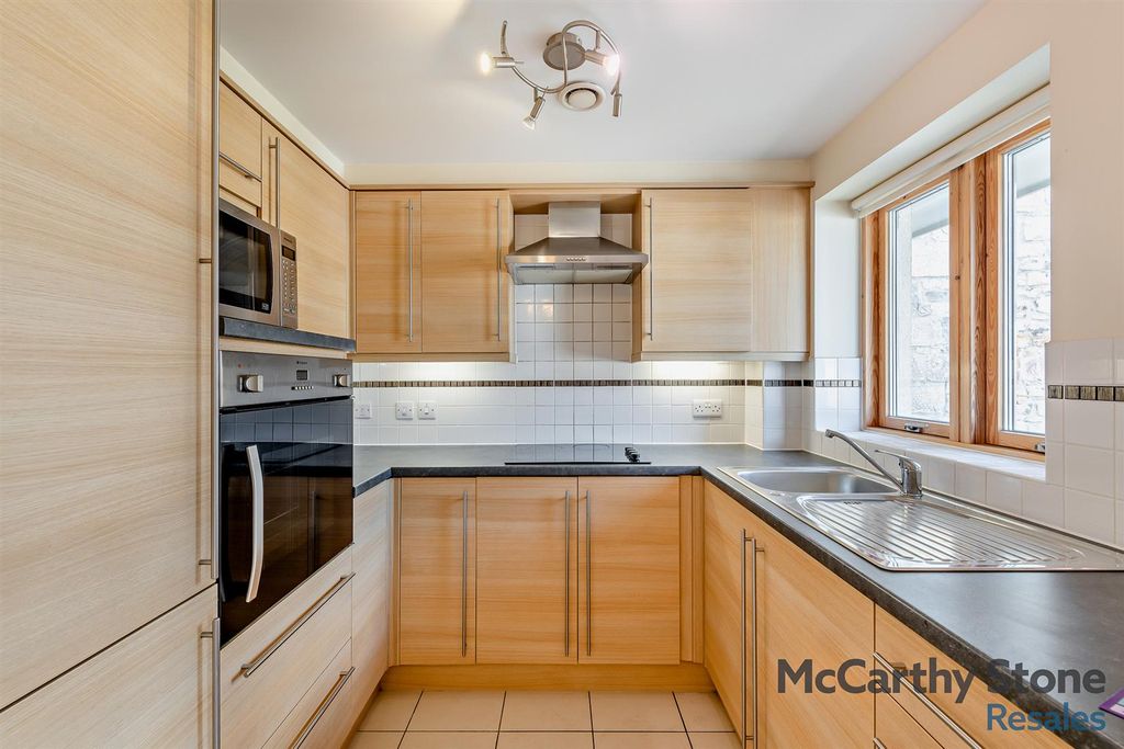 Additional image 5 of 1 bed flat for saleStover Court, East Street, Newton Abbot TQ12