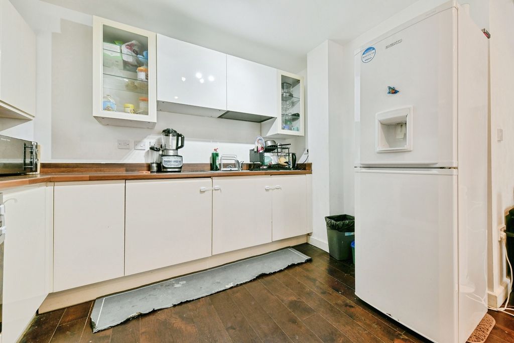 Property photo 2 of 16 Pbox-Img.Jpg