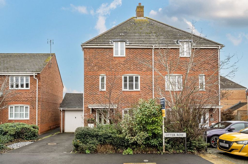 Property photo 1 of 11 139758416964d0Aa93E75