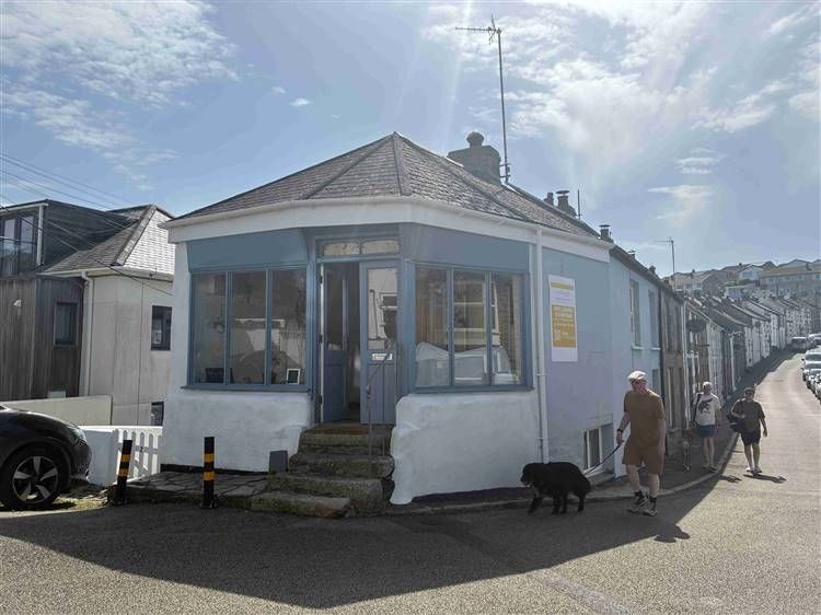 Property photo 1 of 8