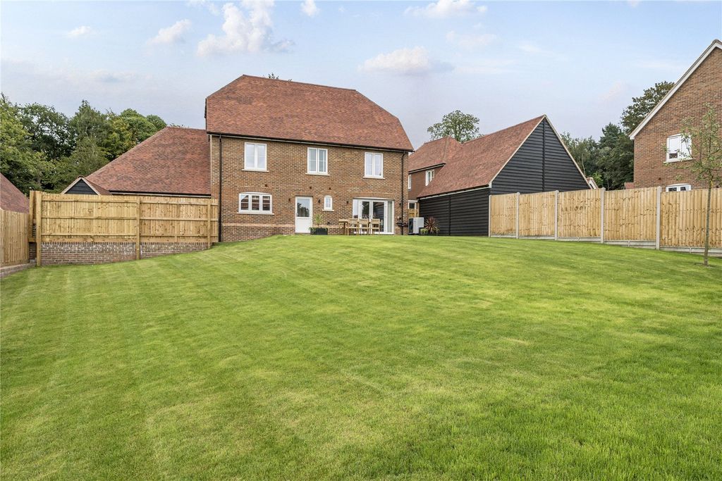 Property photo 2 of 26 Picture No. 41