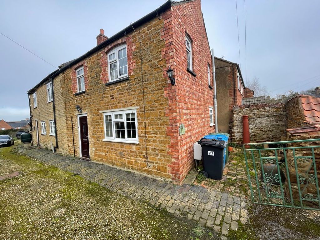 Property photo 3 of 24