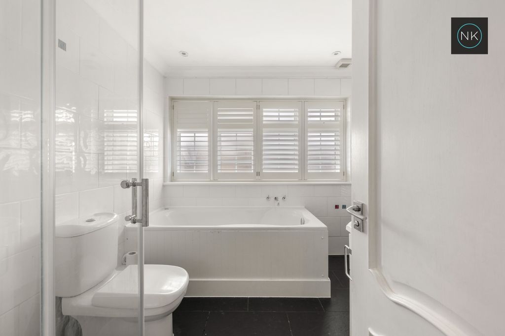 Property photo 3 of 46 2225164