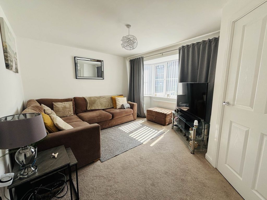 Property photo 2 of 15