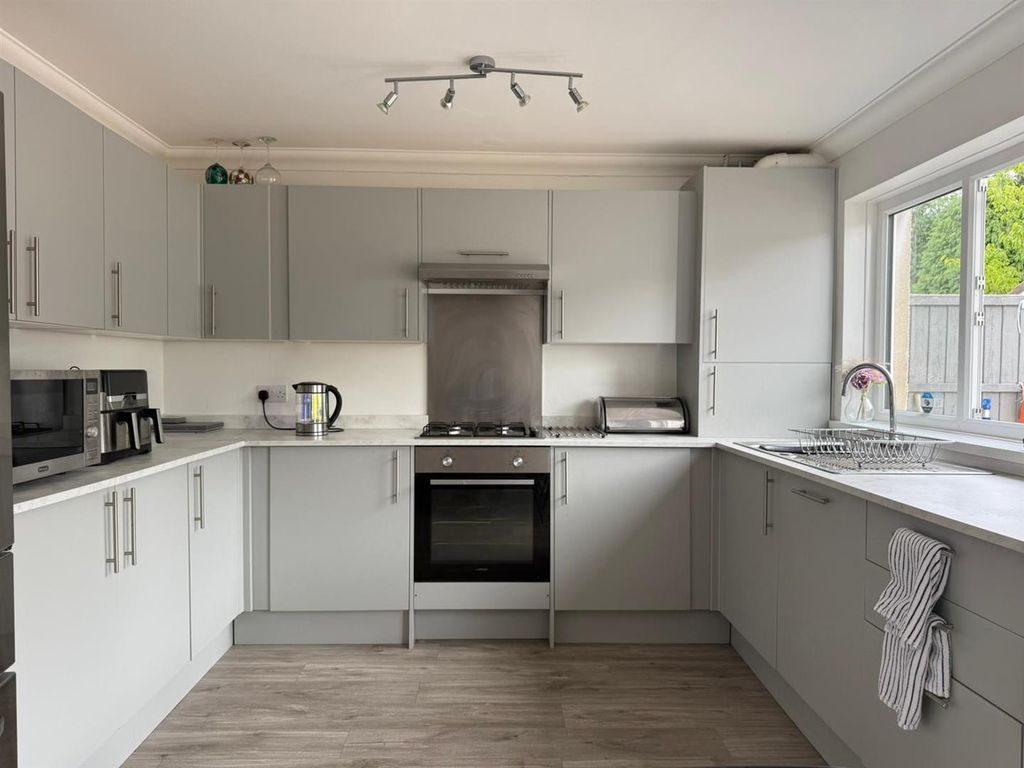 Property photo 3 of 27 2.Jpg