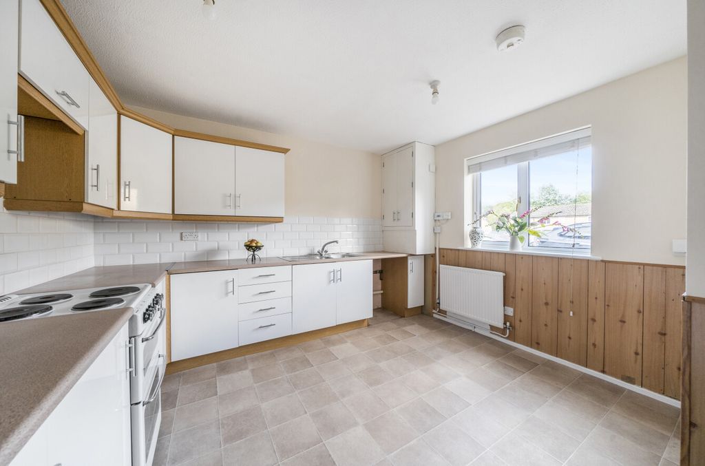 Property photo 3 of 20 1355948-20-68c810...