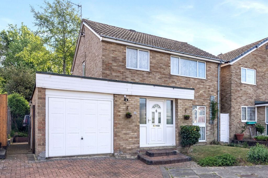 Property photo 1 of 21