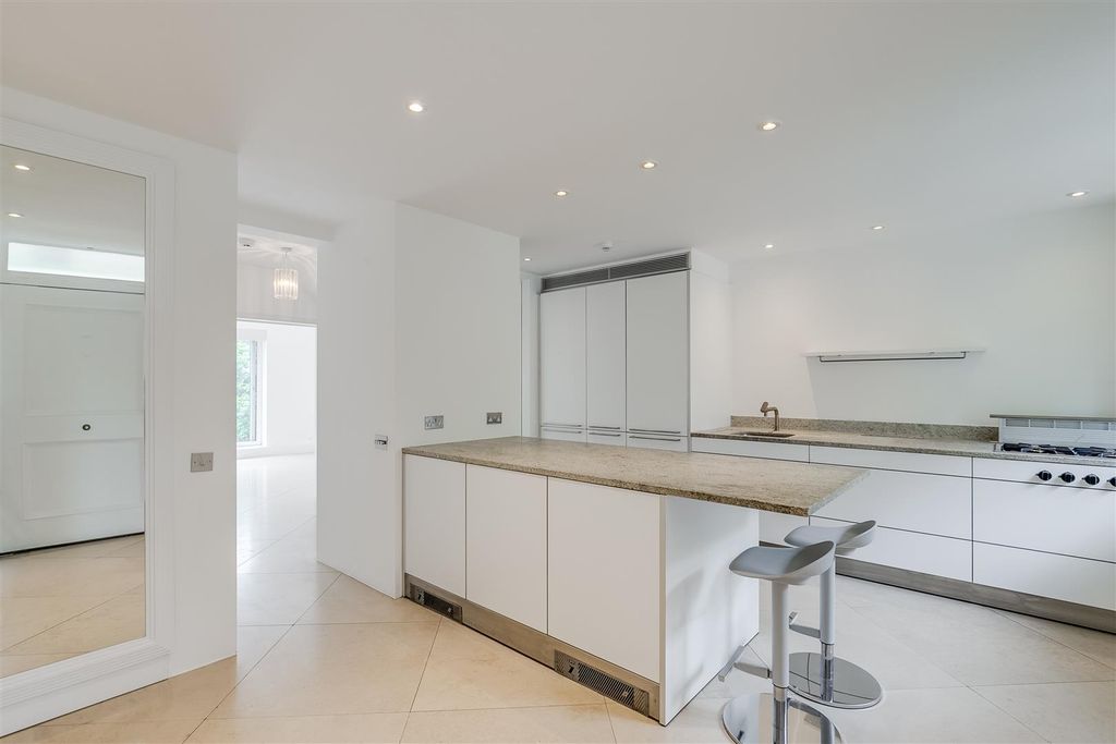 Property photo 3 of 19 Marlborough Hill 10-51.Jpg