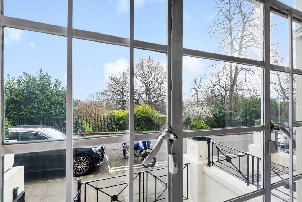 Property photo 3 of 9 Picture 3