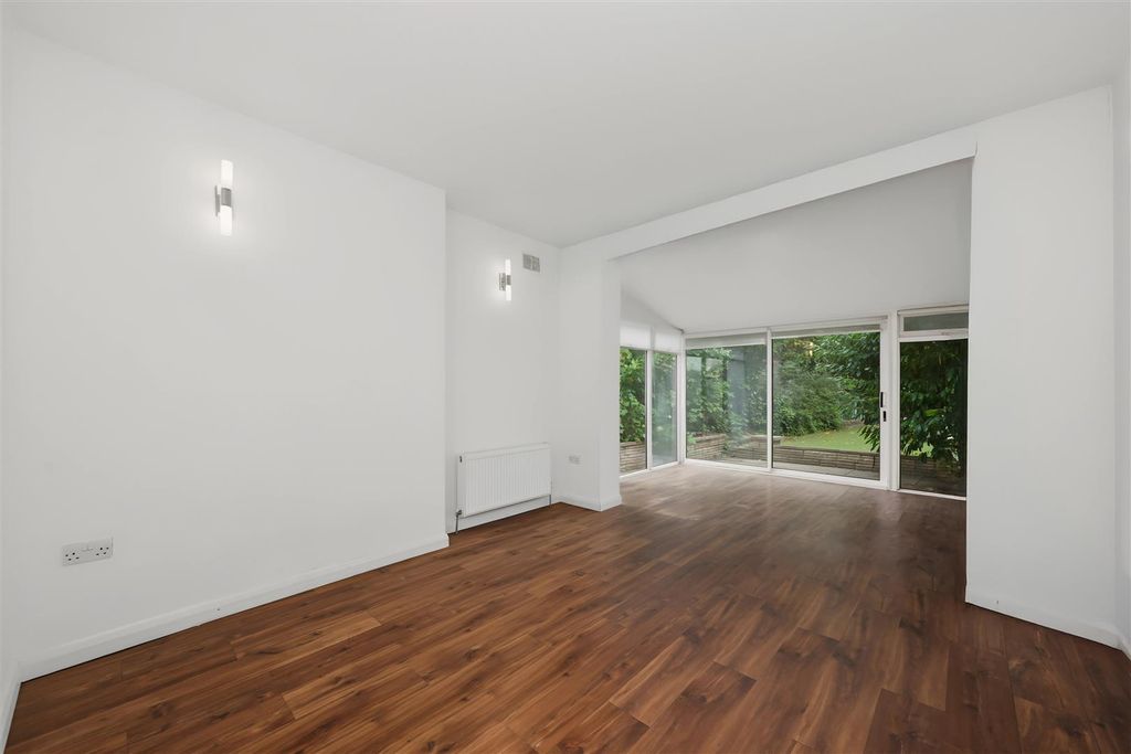Property photo 1 of 11 1.Jpg
