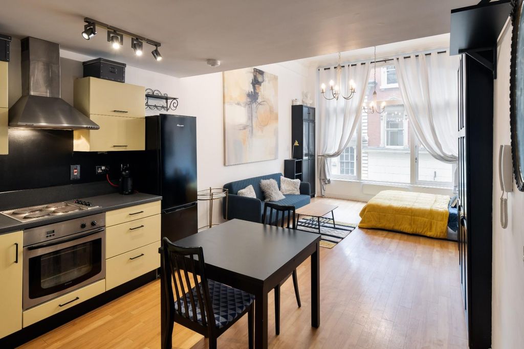 Property photo 1 of 12 Kitchen