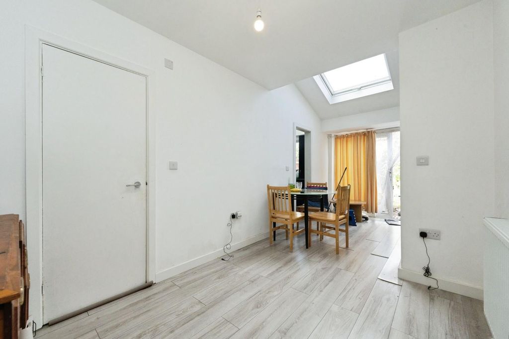 Property photo 3 of 9 Log01517.Jpg